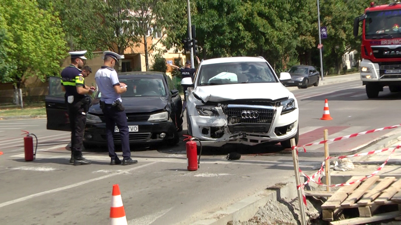 Accident in Alexandria la intersecția străzilor Dunării cu HCC
