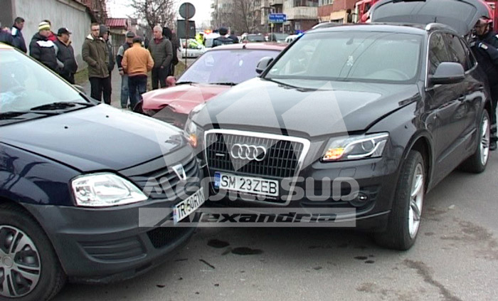 accident circulatie, audi, trei masini, logan, dosar penal, ranit usor, stop