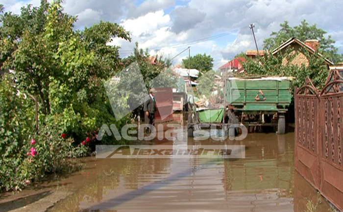 Curti afectate de inundatii