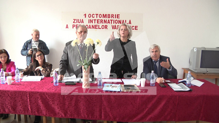 Intalnire cu pensionarii