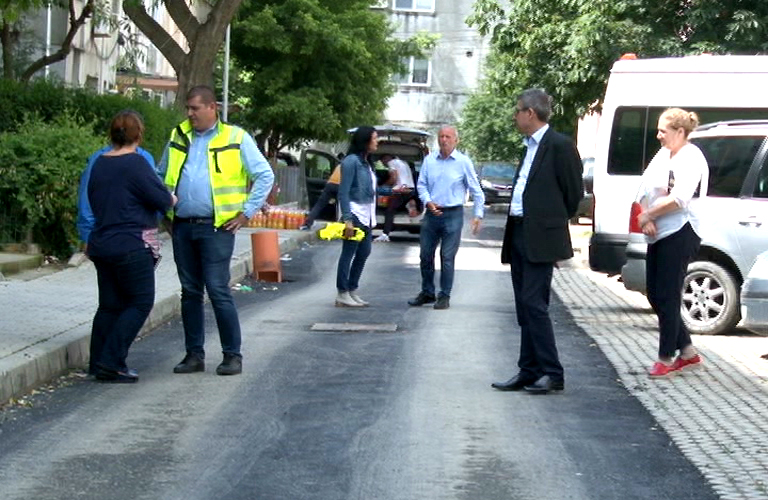 Stadiul lucrarilor de reabilitare din zona blocurilor 100 prezentate in conferinta de presa