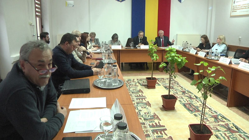 Sedinta de consiliu local Rosiori cu semne electorale
