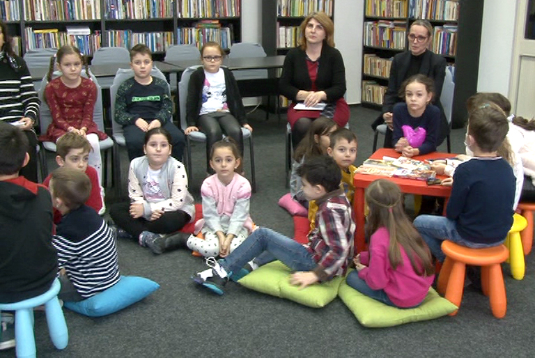 Provocarea lunii la biblioteca: Tu când citești cu noi?