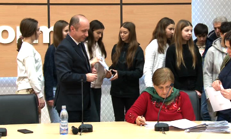 CJ a premiat elevii