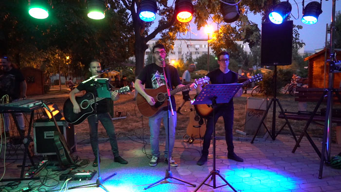 muzica folk
